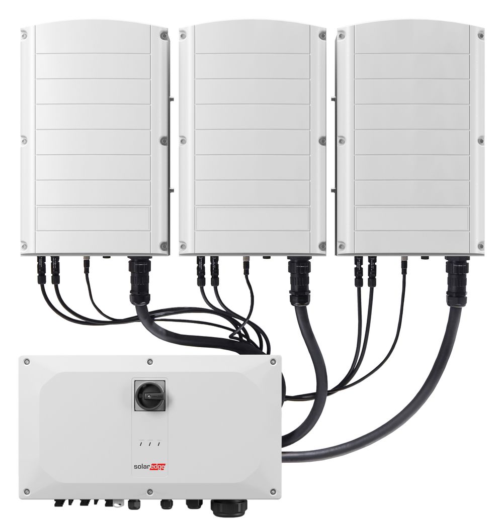 SolarEdge SET SE90K-RW00IBNM4 + 3x SESUK-RW00INNN4